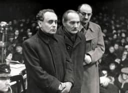 Ferenc Szálasi pred súdom v roku 1945. Foto: wikimedia